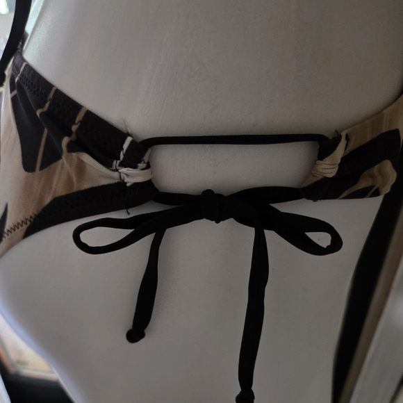 Prelude jungle one peice - Picture 4 of 5